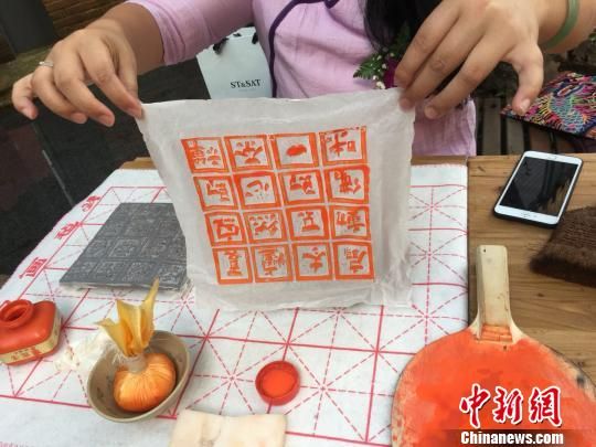 圖為展覽現(xiàn)場 王祎 攝 圖為展覽現(xiàn)場 王祎 攝